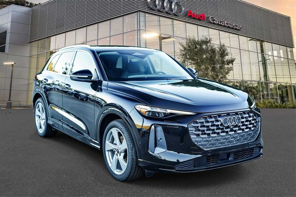 Thumbnail: 2025 Audi Q5 - 5