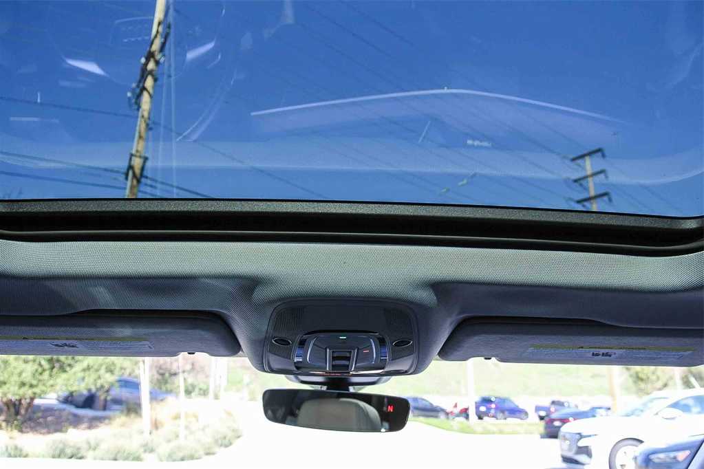 Thumbnail: 2024 Audi Q8 e-tron - 12