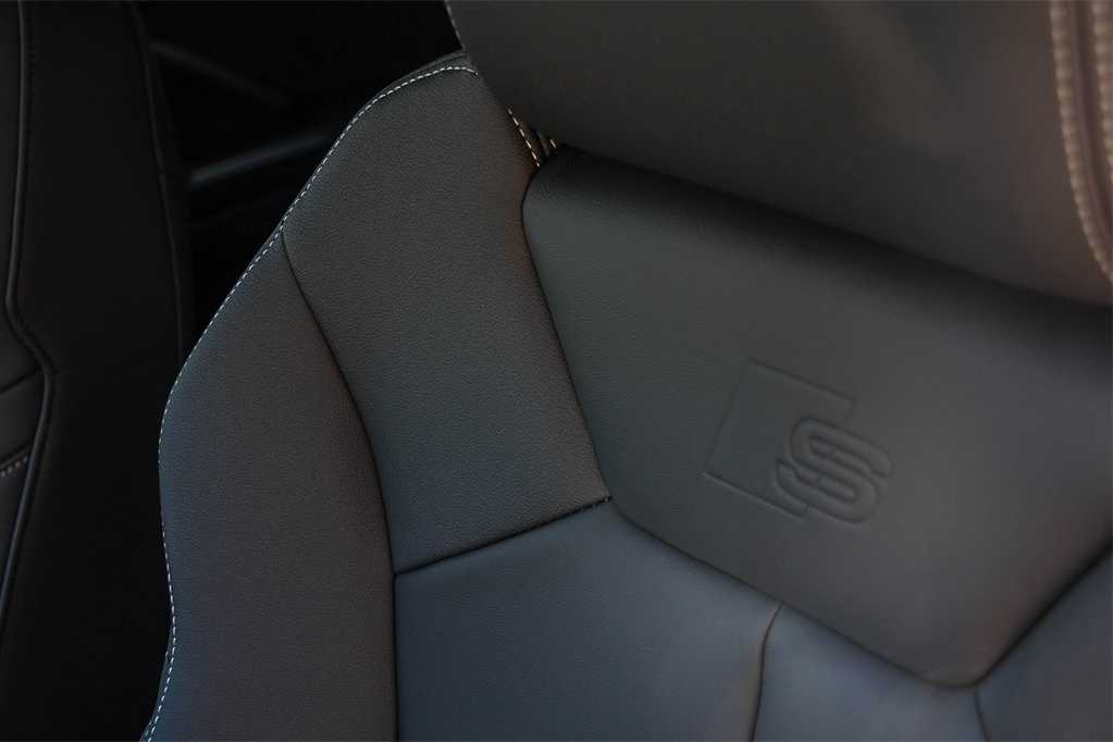 Thumbnail: 2025 Audi Q3 - 25