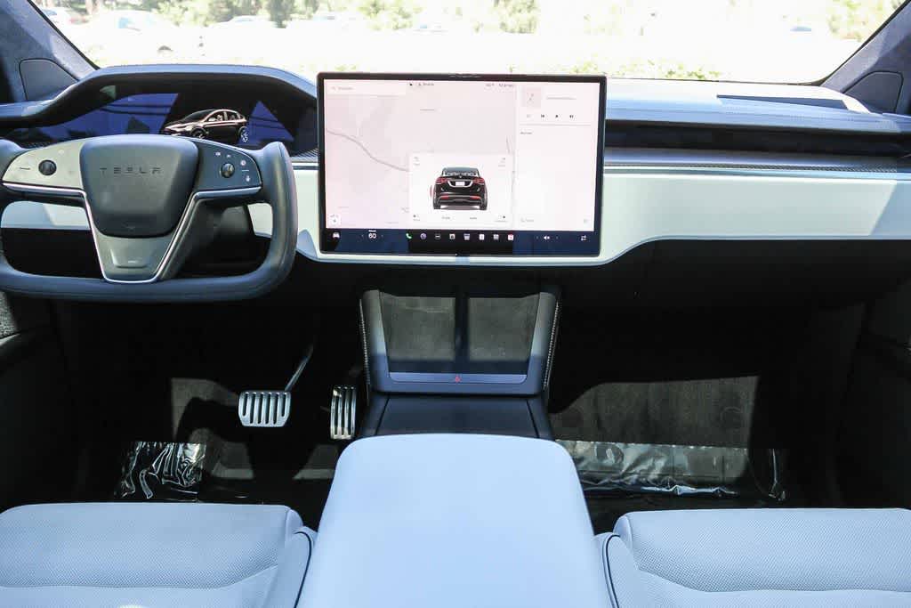 Thumbnail: 2022 Tesla Model X - 13