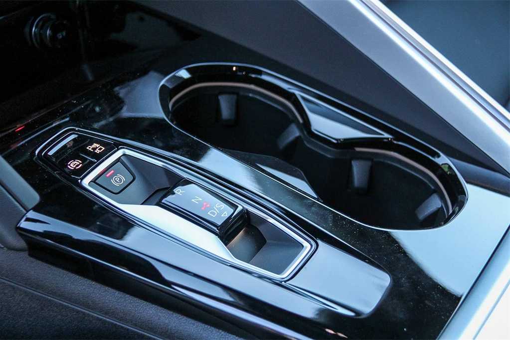 Thumbnail: 2025 Audi Q5 - 20