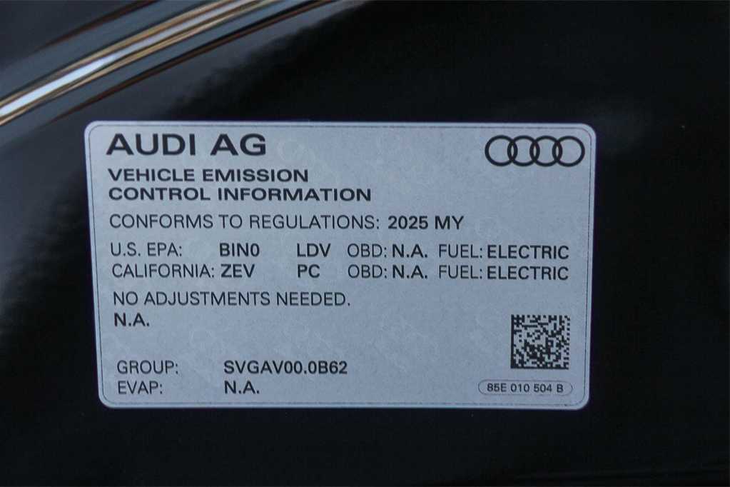 Thumbnail: 2025 Audi e-tron S - 27