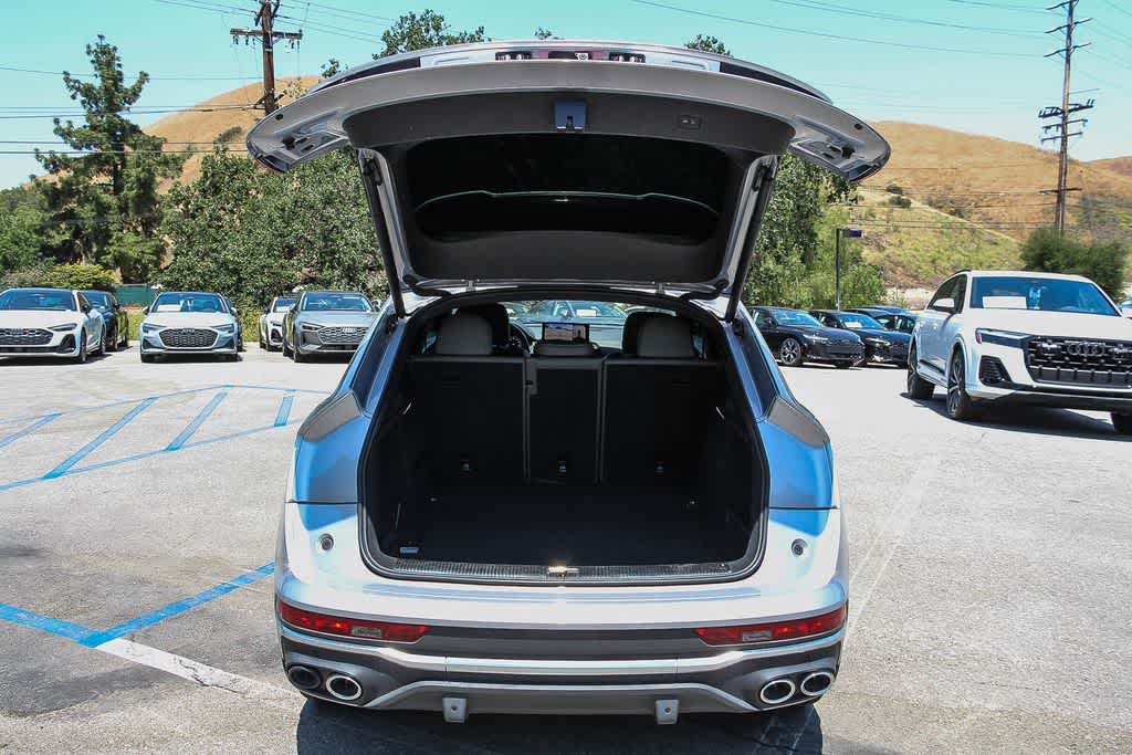 Thumbnail: 2022 Audi SQ5 - 26