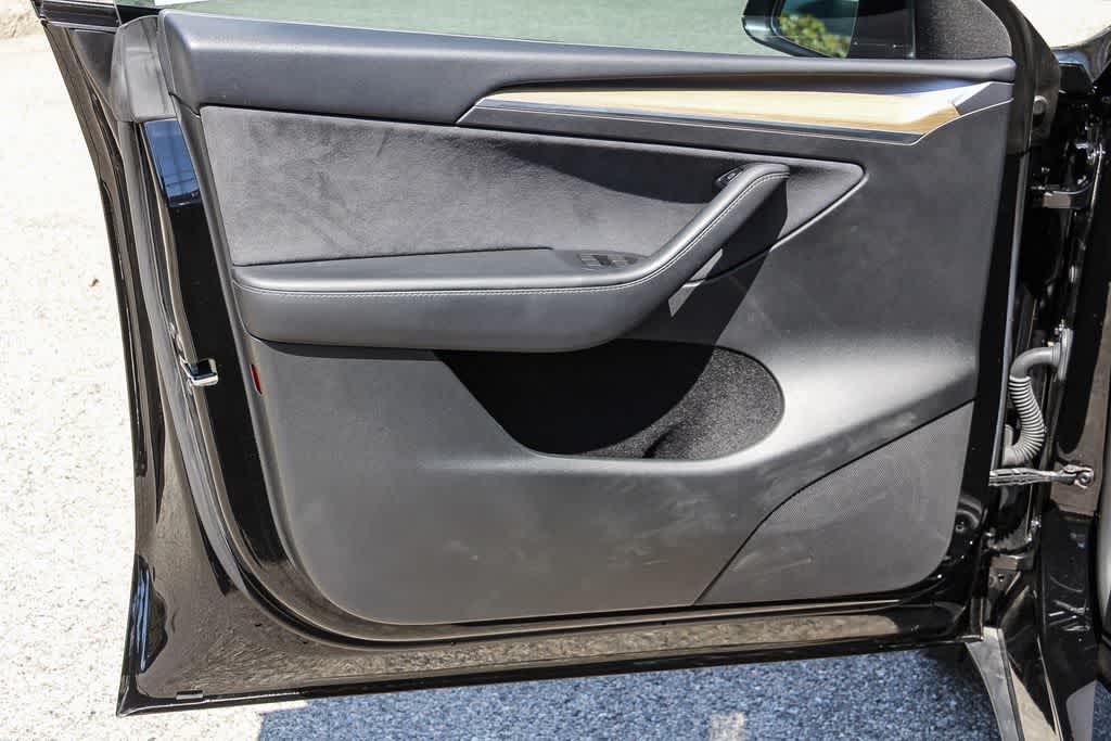 Thumbnail: 2023 Tesla Model Y - 21