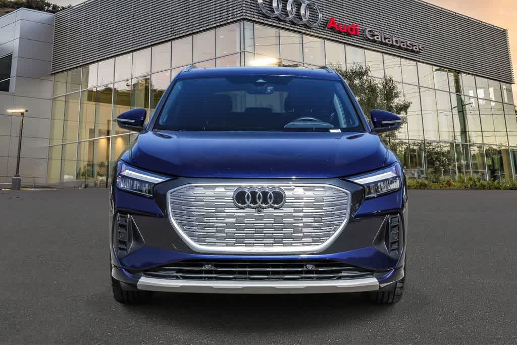 Thumbnail: 2023 Audi Q4 e-tron - 6