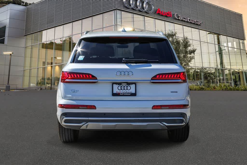Thumbnail: 2023 Audi Q7 - 3