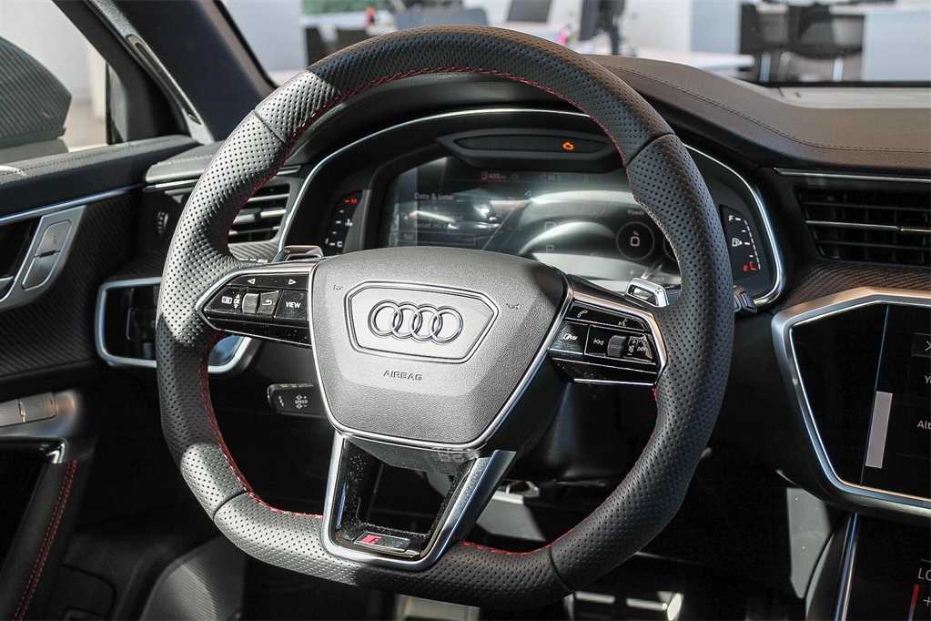 Thumbnail: 2025 Audi RS 6 - 14