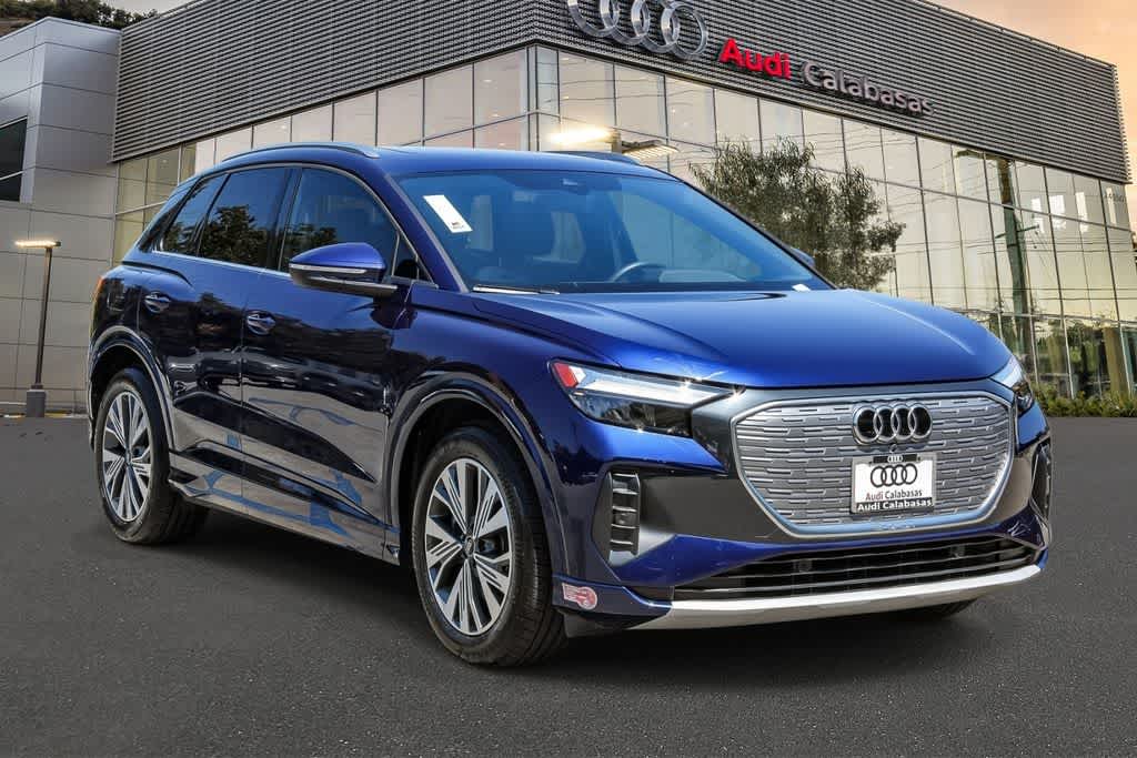 Thumbnail: 2023 Audi Q4 e-tron - 5