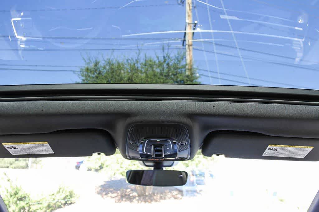 Thumbnail: 2025 Audi Q7 - 12