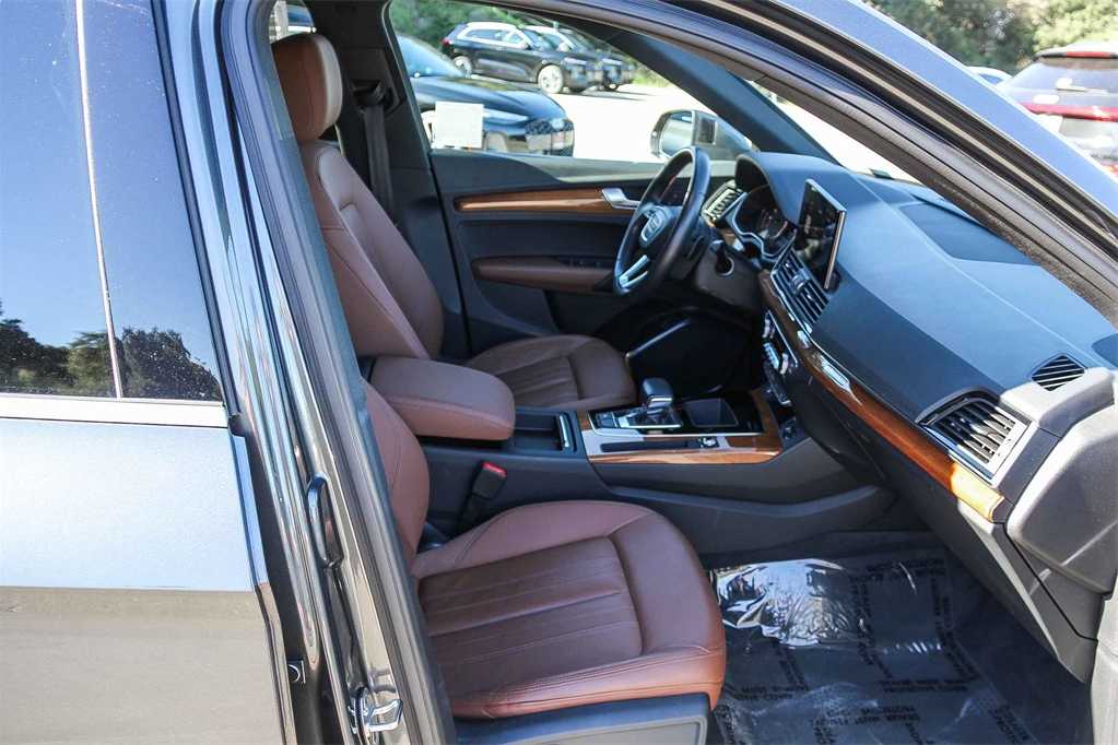 Thumbnail: 2022 Audi Q5 - 18