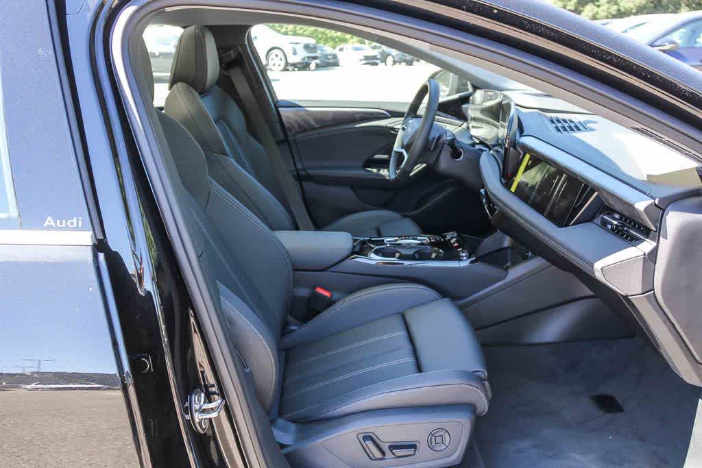 Thumbnail: 2025 Audi e-tron S - 18