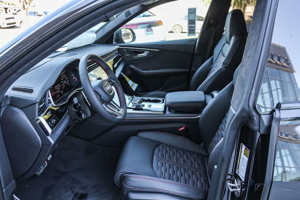 Thumbnail: 2026 Audi RS Q8 - 19