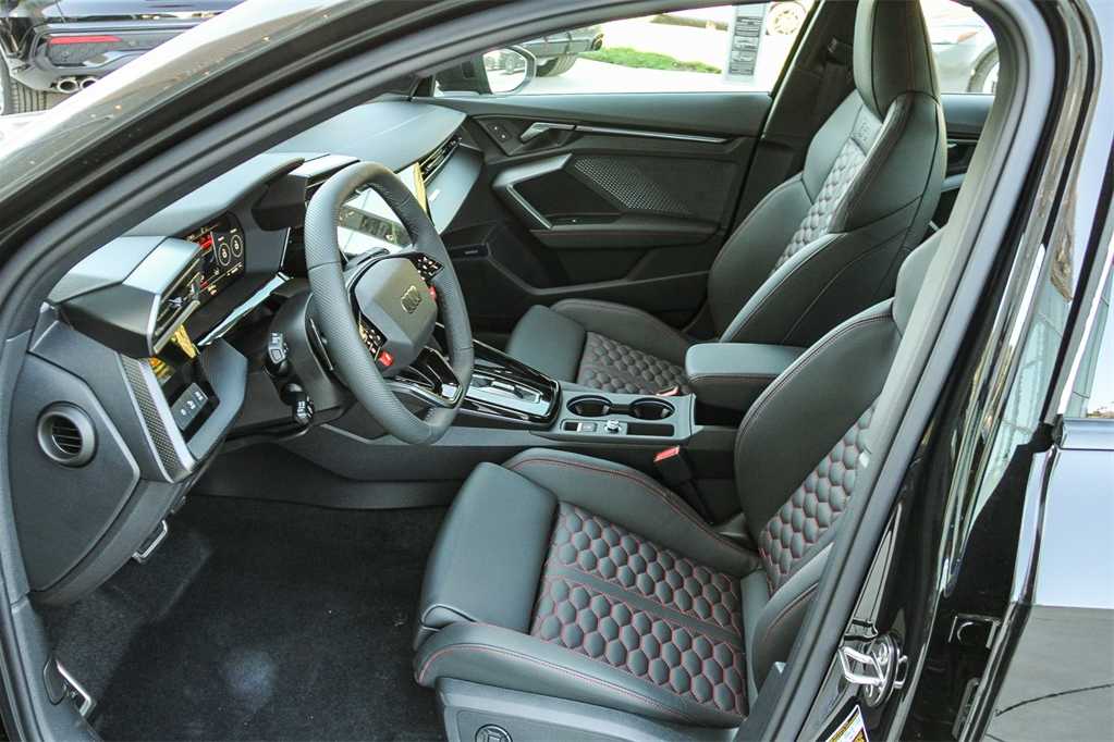 Thumbnail: 2025 Audi SQ5 - 19