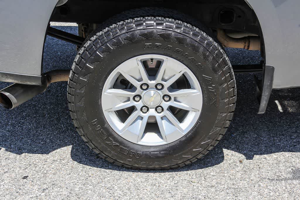 Thumbnail: 2021 Chevrolet Silverado 1500 - 10