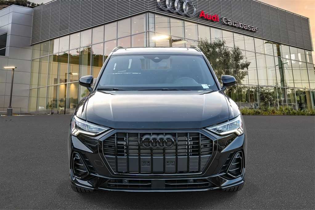 Thumbnail: 2025 Audi Q3 - 6