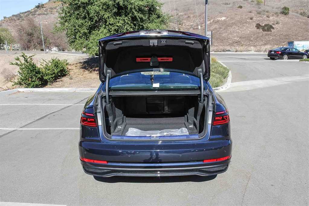 Thumbnail: 2025 Audi A8 - 26