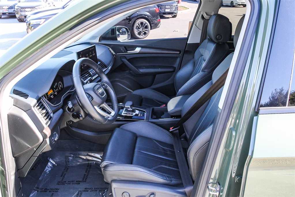 Thumbnail: 2023 Audi Q5 - 14