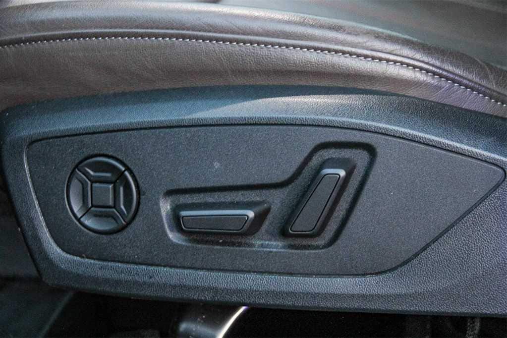 Thumbnail: 2023 Audi Q4 e-tron - 21