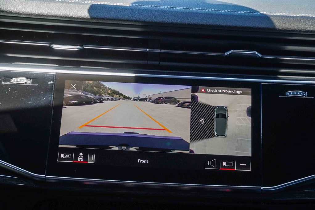 Thumbnail: 2025 Audi Q7 - 14