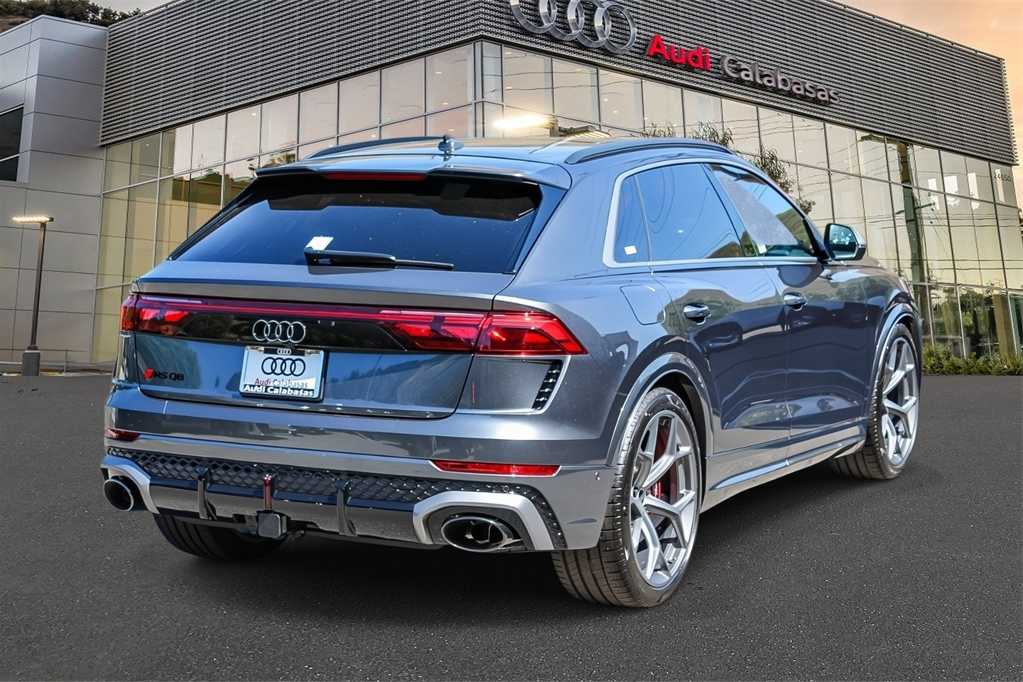 Thumbnail: 2025 Audi RS Q8 - 4
