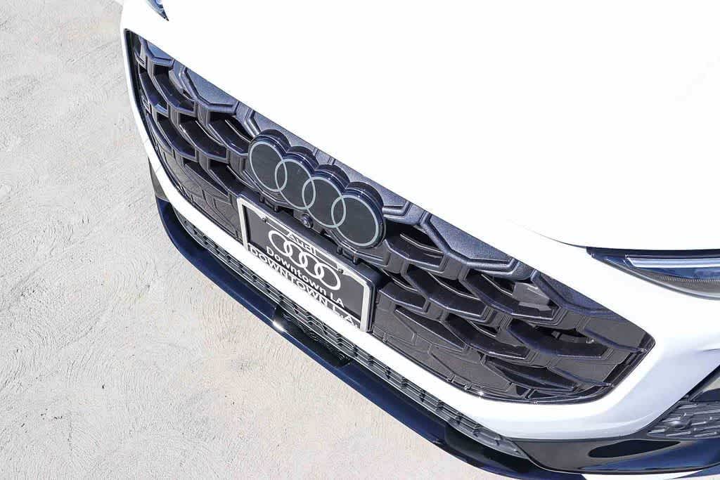 Thumbnail: 2026 Audi Q3 - 8