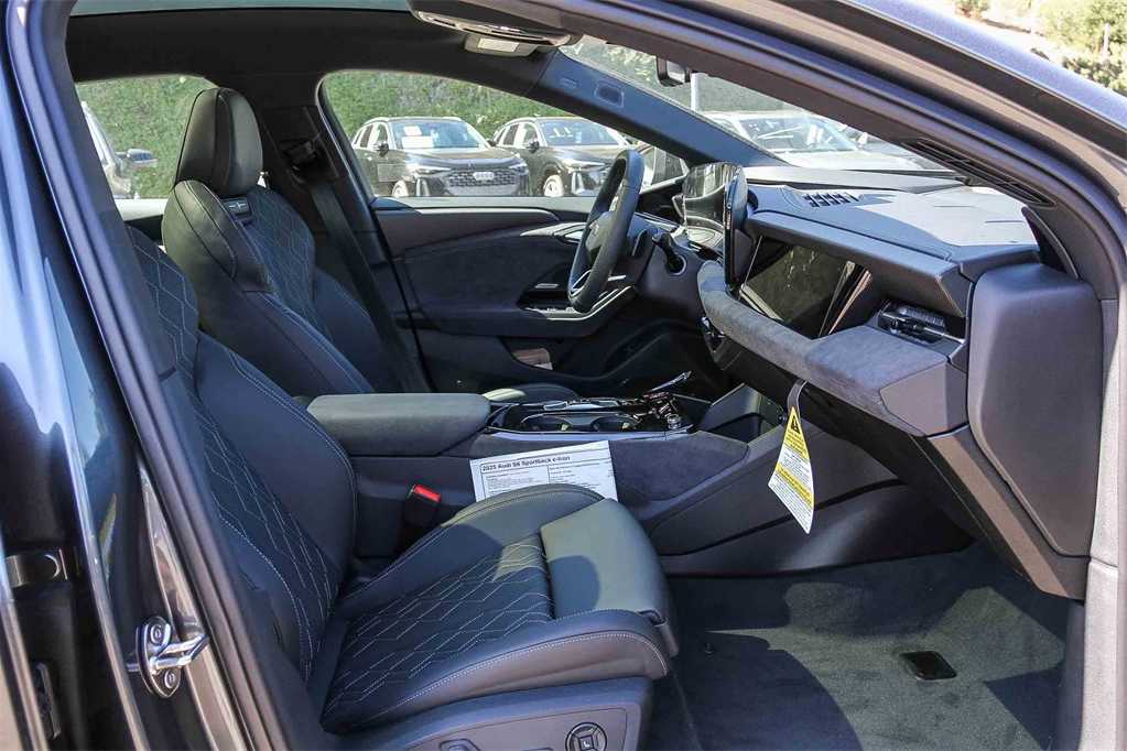 Thumbnail: 2025 Audi e-tron S - 19