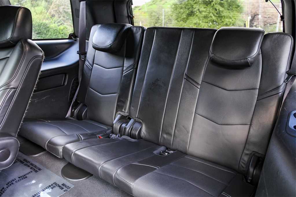 Thumbnail: 2017 Cadillac Escalade - 18