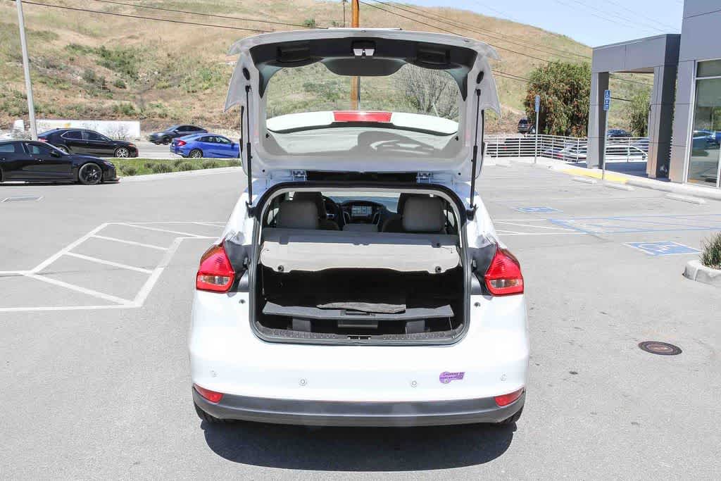 Thumbnail: 2017 Ford Focus - 24