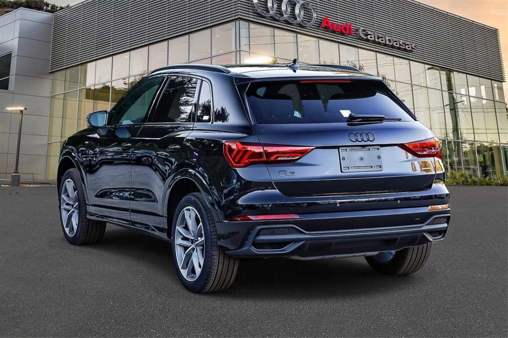 Thumbnail: 2025 Audi Q3 - 6