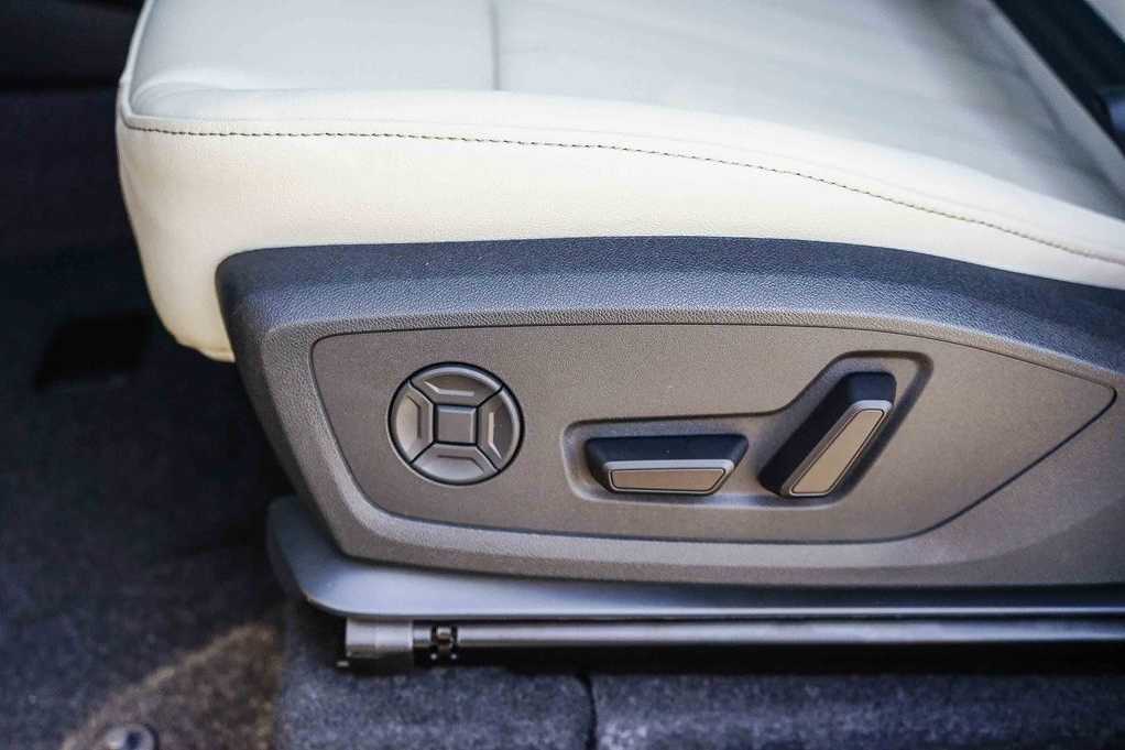 Thumbnail: 2027 Audi Q6 e-tron - 21