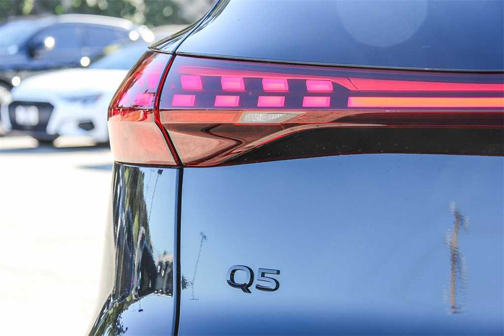 Thumbnail: 2025 Audi Q5 - 11