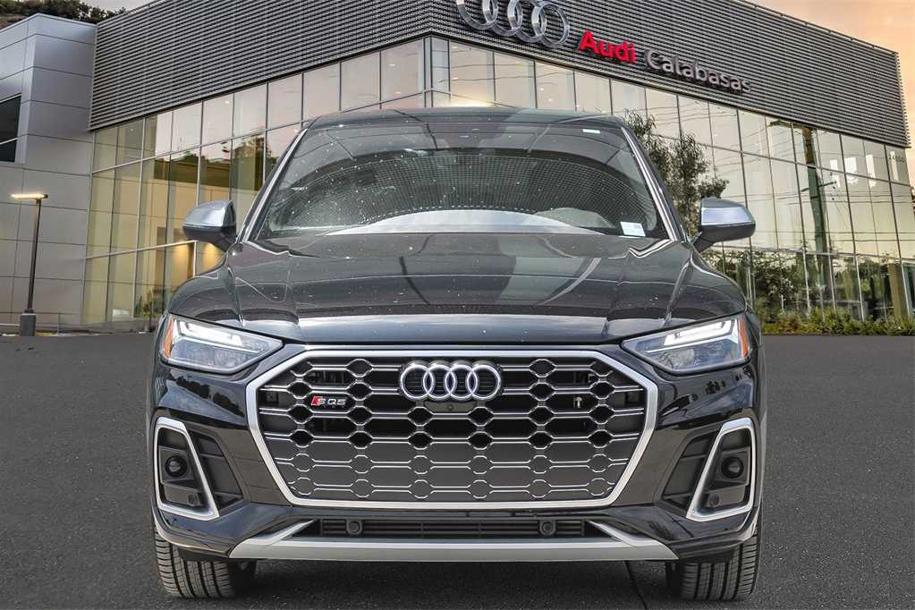 Thumbnail: 2024 Audi SQ5 - 2