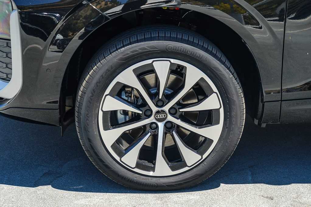 Thumbnail: 2026 Audi Q3 - 10