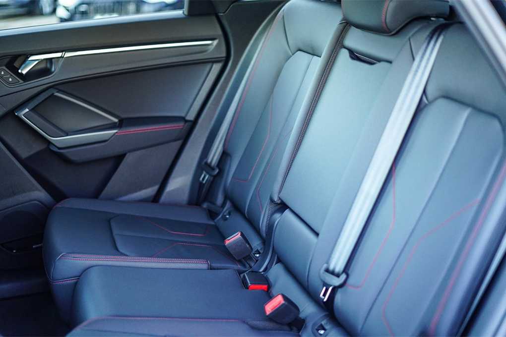 Thumbnail: 2025 Audi Q3 - 18