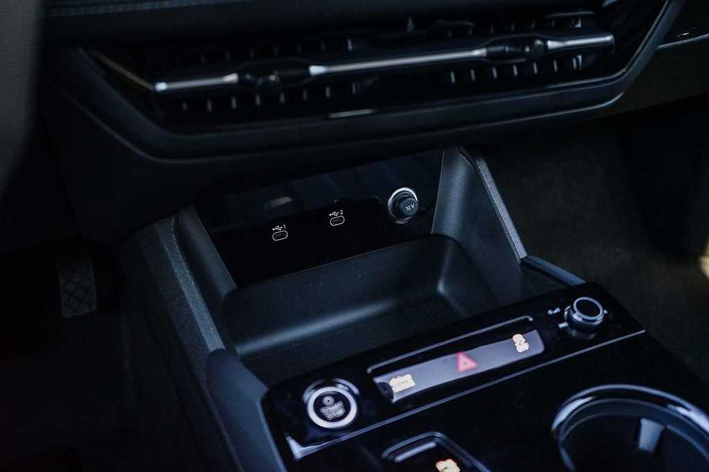 Thumbnail: 2027 Audi Q6 e-tron - 22