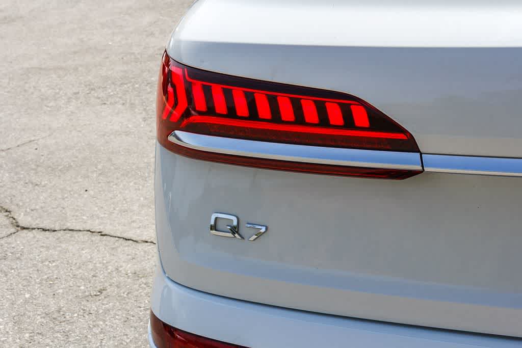 Thumbnail: 2023 Audi Q7 - 11