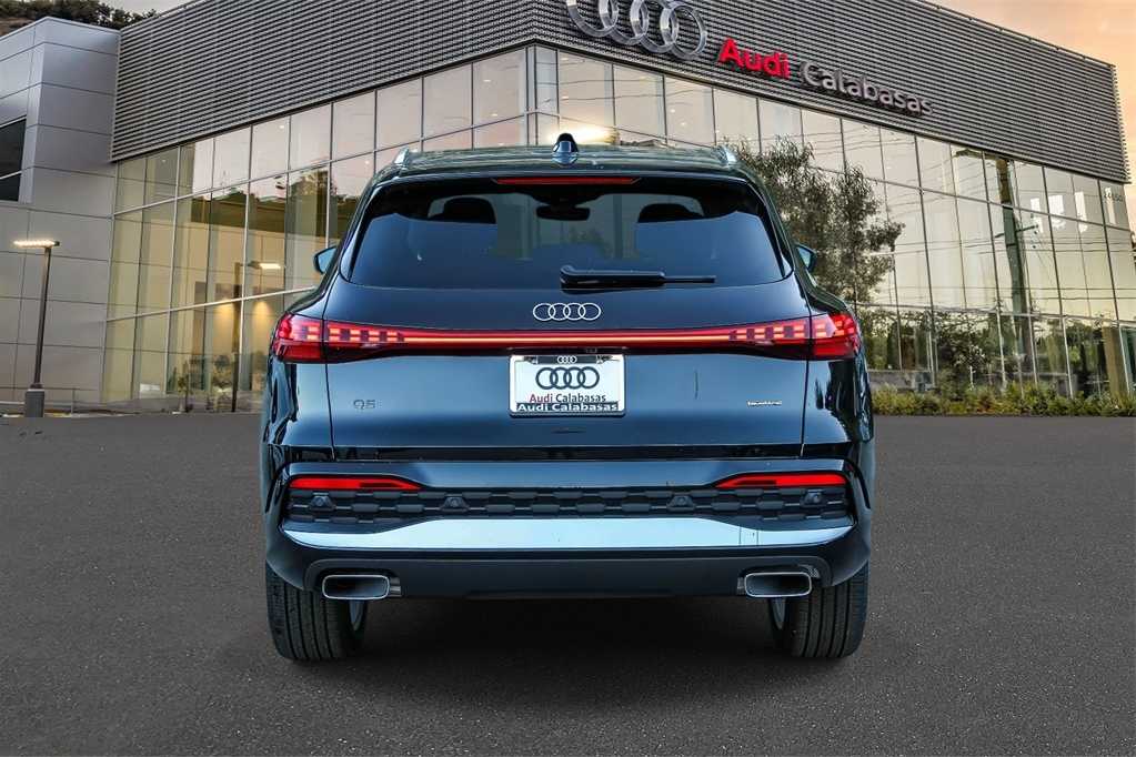Thumbnail: 2025 Audi Q5 - 3