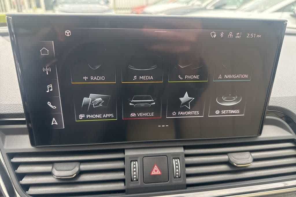 Thumbnail: 2022 Audi Q5 - 19