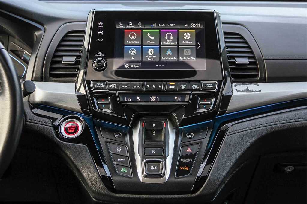 Thumbnail: 2022 Honda Odyssey - 16