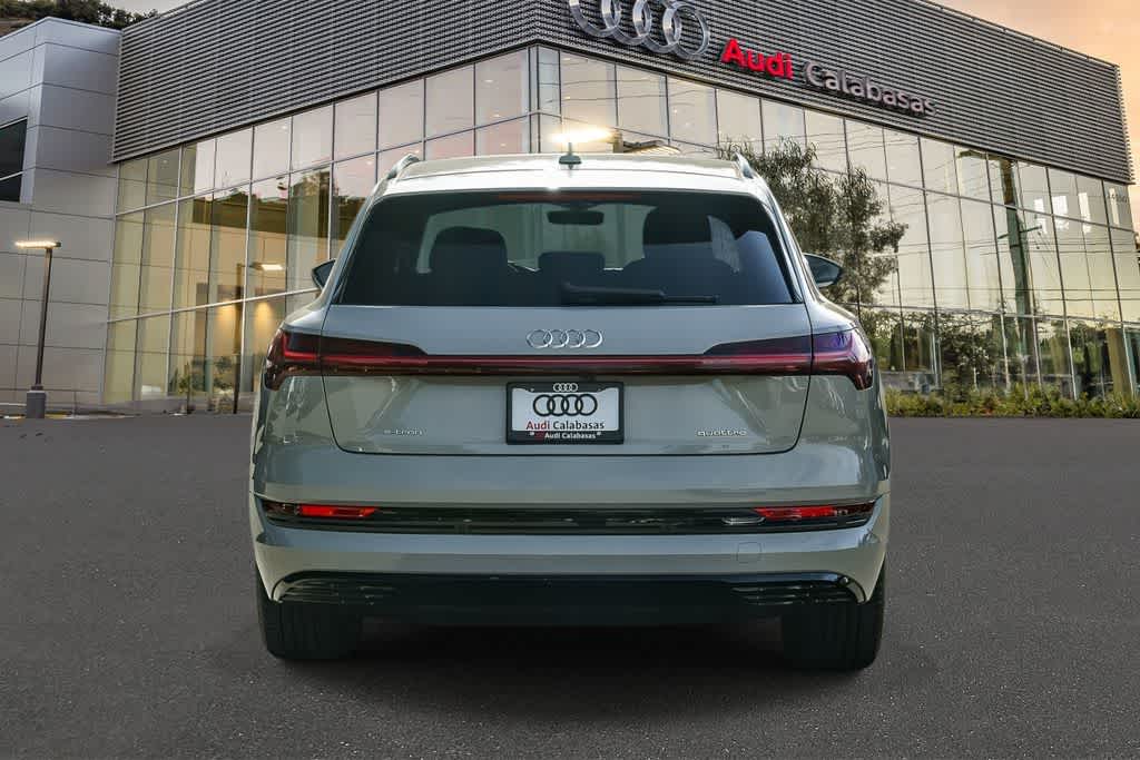 Thumbnail: 2021 Audi e-tron - 3