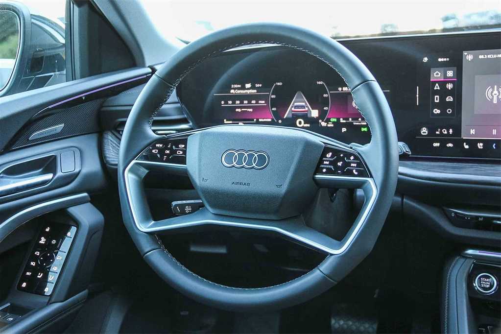 Thumbnail: 2025 Audi Q5 - 16