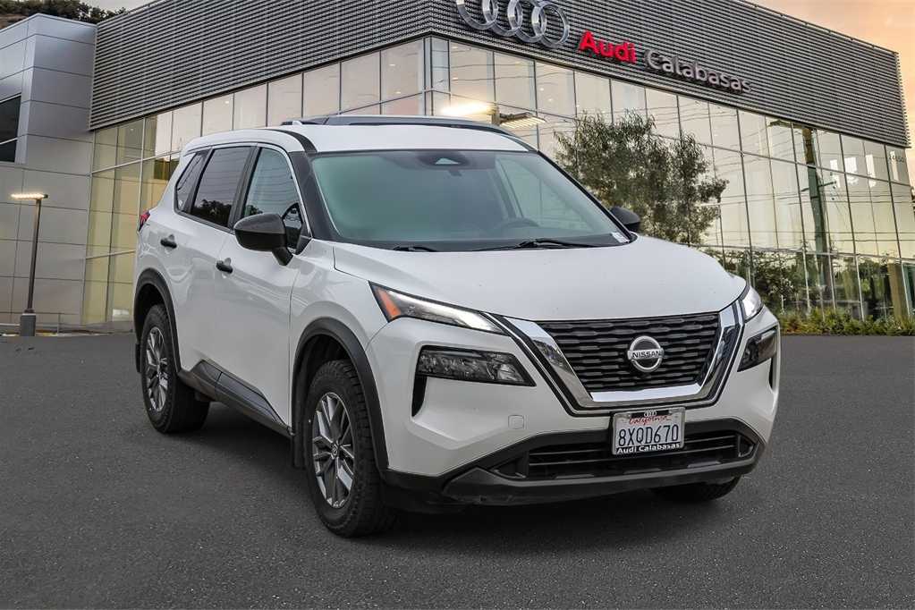 Thumbnail: 2021 Nissan Rogue - 3