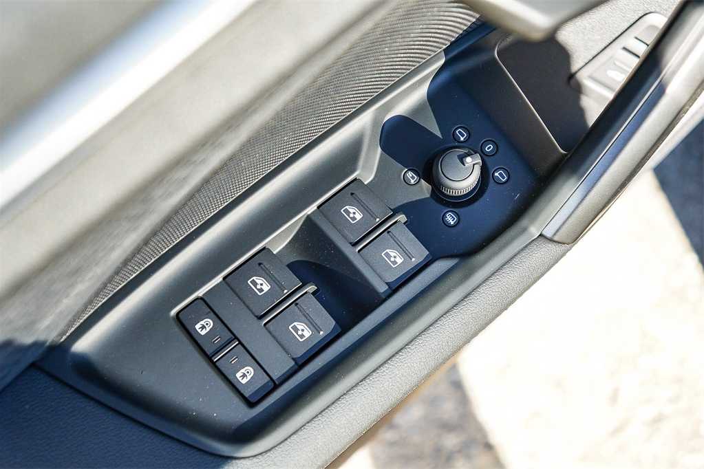 Thumbnail: 2026 Audi RS 3 - 23