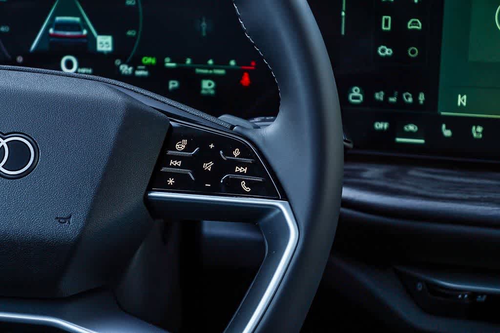 Thumbnail: 2025 Audi Q5 - 17