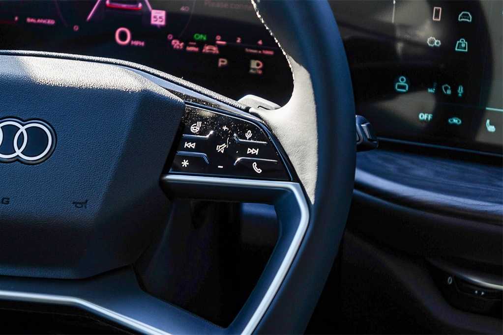 Thumbnail: 2025 Audi Q5 - 17