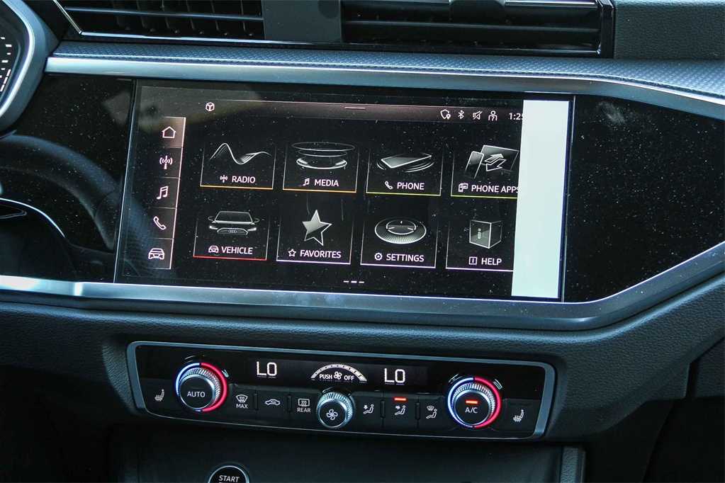 Thumbnail: 2025 Audi Q3 - 15