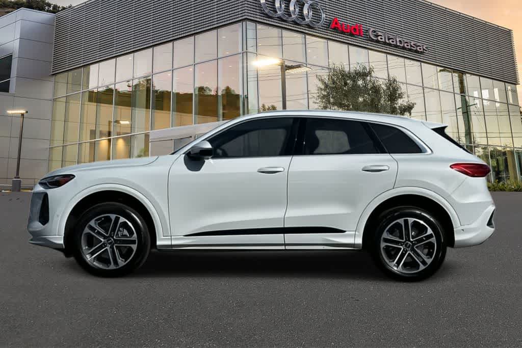 Thumbnail: 2025 Audi Q5 - 5
