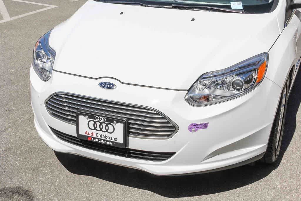 Thumbnail: 2017 Ford Focus - 8