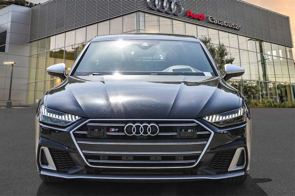 Thumbnail: 2022 Audi S7 - 2