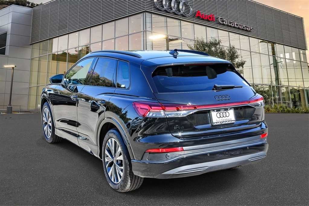 Thumbnail: 2025 Audi Q4 e-tron - 2